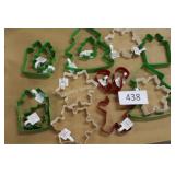 16ct asst Christmas cookie cutters