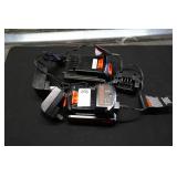 2/20v black & decker batt/chg - works (display)