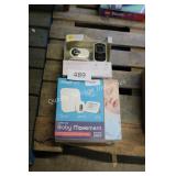 2 baby monitors - not tested