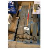 garden rake-top broken