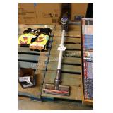 dyson v6 cordless vac - works - no charger