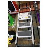 gorilla 3 step steel ladder