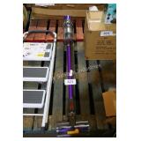 dyson cordless vac -works- no charger