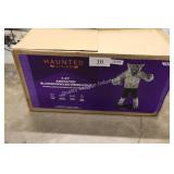 7ft animated bloodhowler werewolf