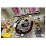 32pc asst jewelry (display)