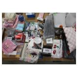 large misc merchandise lot/lamps/throw pillow/