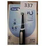 oral b iO series 3 rechargeable toothbrush NEW