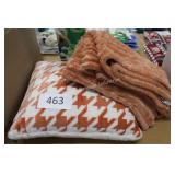 throw blanket and pillow