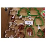 15ct asst Christmas cookie cutters asst sizes