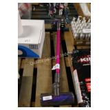 dyson v6 cordless vac -works- no charger