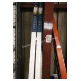 8-104ï¿½ w vertical blinds (box discolored)