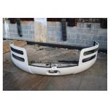 heavy duty front bumper (damaged) (outside)