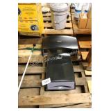 paper towel/toilet paper dispenser