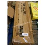 metalux fluorescent light fixture
