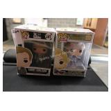 2 pop asst figures (display)