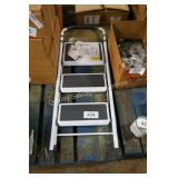 gorilla steel 3 step ladder