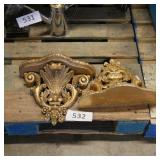 2 wall hanging decor