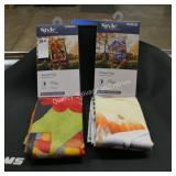 2 fall flags (display)