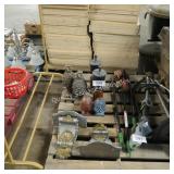 1/2 skid of home decor