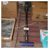 dyson v6 cordless vac - works - no charger