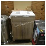 24" vanity w top mirror & back splash