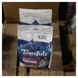 2-5lb blue buffalo cat food 09/25