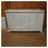 60ï¿½ double vanity w top (left side damage)