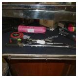 3 - 1/4ï¿½ rachets & 25ï¿½ tape measure (display)