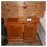 2 desk sides w drawers