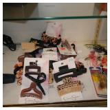 1 lot assorted pair clips and ties (display)