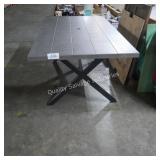 metal picnic table