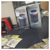 2 elite wireless speakers (display)