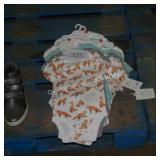 4/4pk 6-9mo onesies