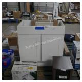 30ï¿½ vanity w top (damaged front plate )