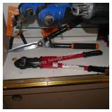 bolt cutter (display)
