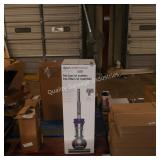 dyson cinetic animal vac - display - cut cord