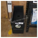 allen+roth planter (damaged)