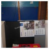 2 - 6ft folding tables