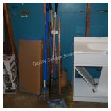 5 pc garden tools (damaged)