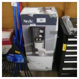 over the toilet shelving unit