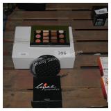 12pk contour highlight make up w/ mirror