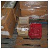 2 battery boxes w lids