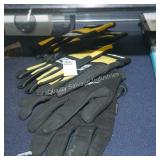3pr estes gloves (display)
