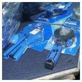 2 kobalt pipe cutters (display)