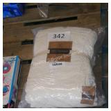 volta home 90" x 100" bed spread