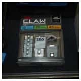 3m claw hangers (display)