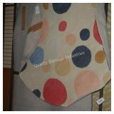 round spotted area rug