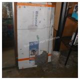 2 boxes of life proof tile