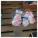 6-3pk hanes size 5-9 socks