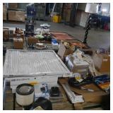 1/2 skid of houseware items